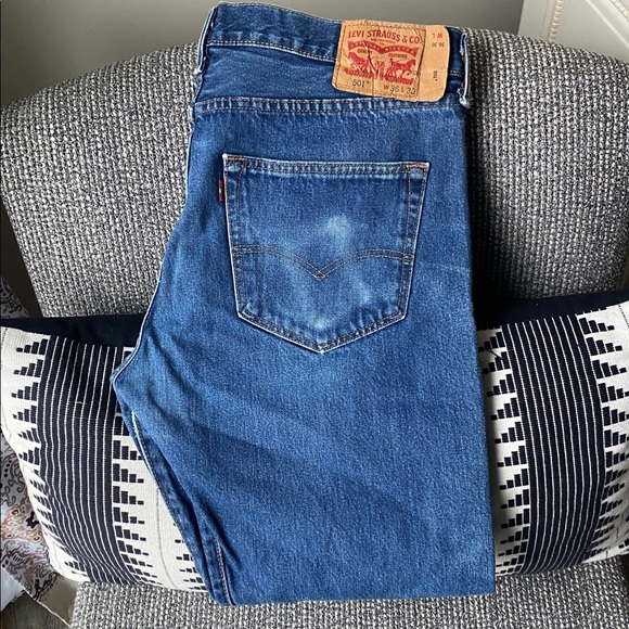 Levi’s 501 Jeans - Picture 13 of 14